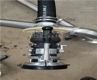 飛機加油地爬管